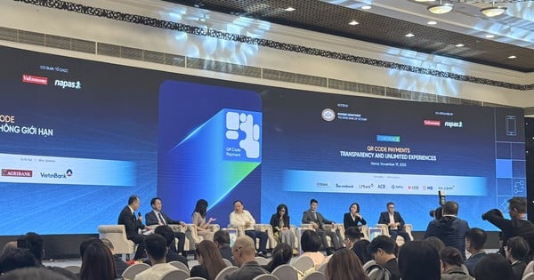 Thanh toán QR ‘bùng nổ’ và yêu cầu chuẩn hóa toàn diện