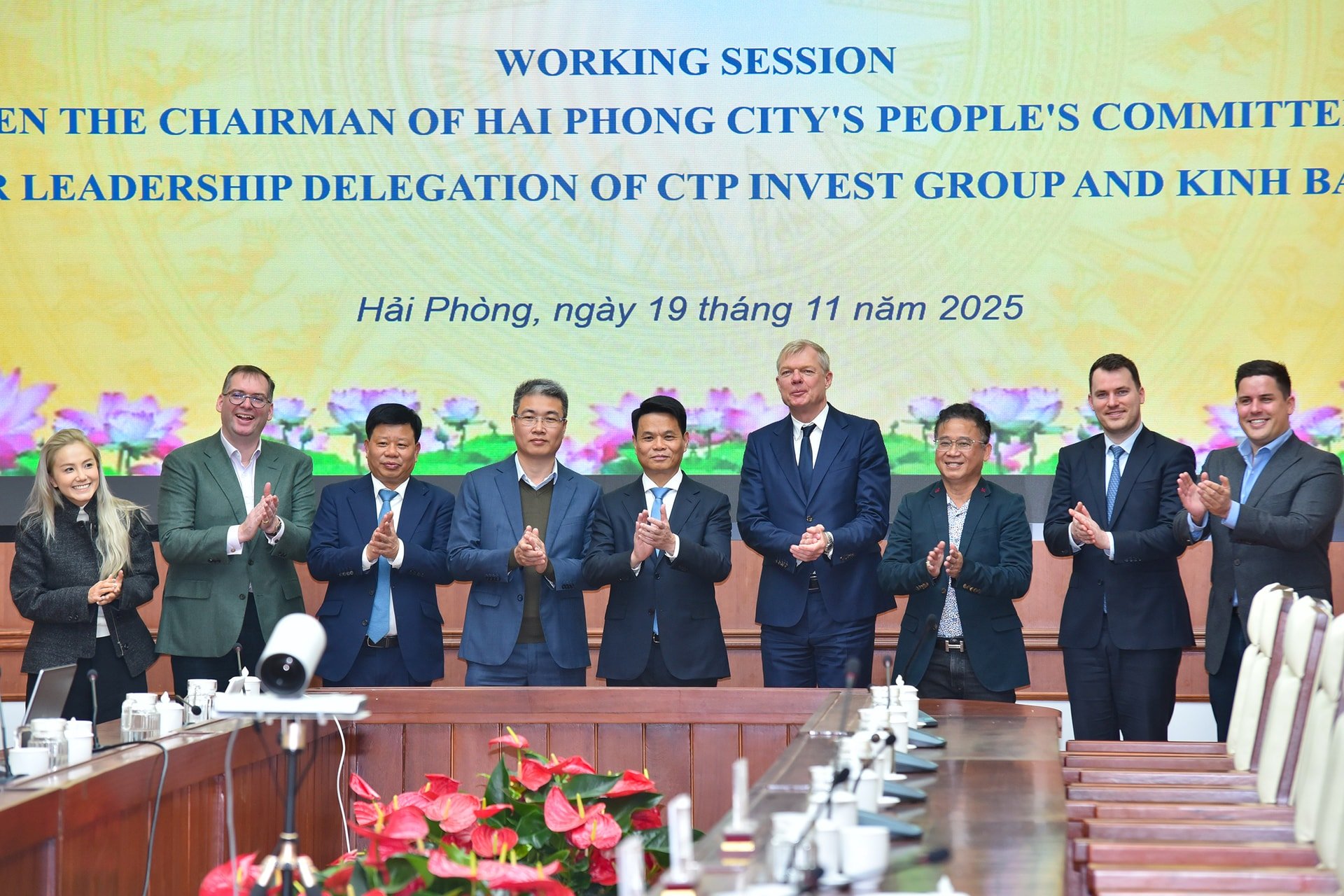 Hải Phòng hợp tác phát triển tổ hợp cảng biển, sân bay, hậu cần và công nghiệp tích hợp