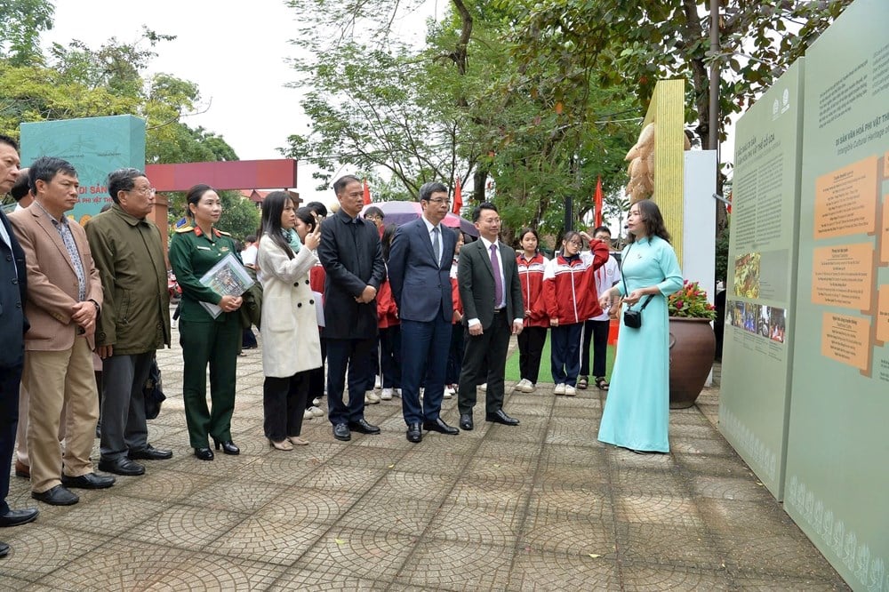 «Ecos del Patrimonio» rinde homenaje a los colores de la cultura inmaterial de Co Loa - foto 2