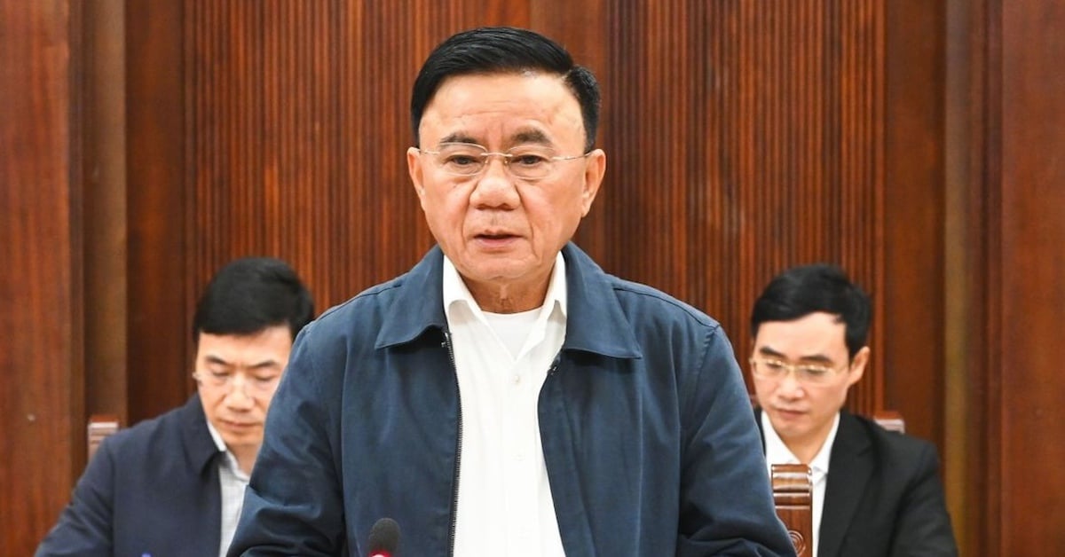 Bộ Chính trị: Tổ chức lại đảng bộ 18 tập đoàn kinh tế, tổng công ty, 4 ngân hàng thương mại nhà nước