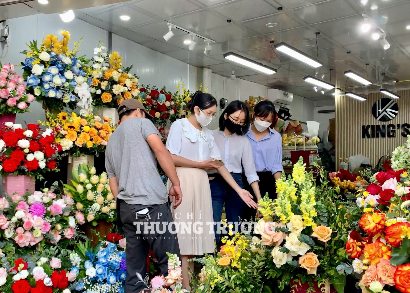 Praktické dárky jsou na vzestupu – nový trend vietnamského Dne učitelů 2011