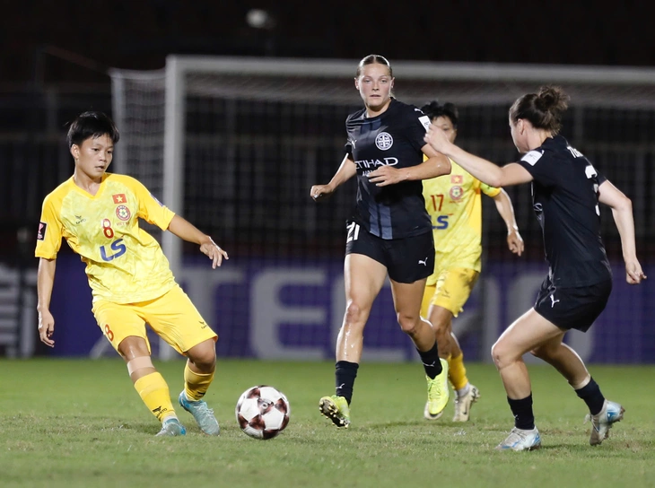 Club femminile di Ho Chi Minh City - Foto 1.
