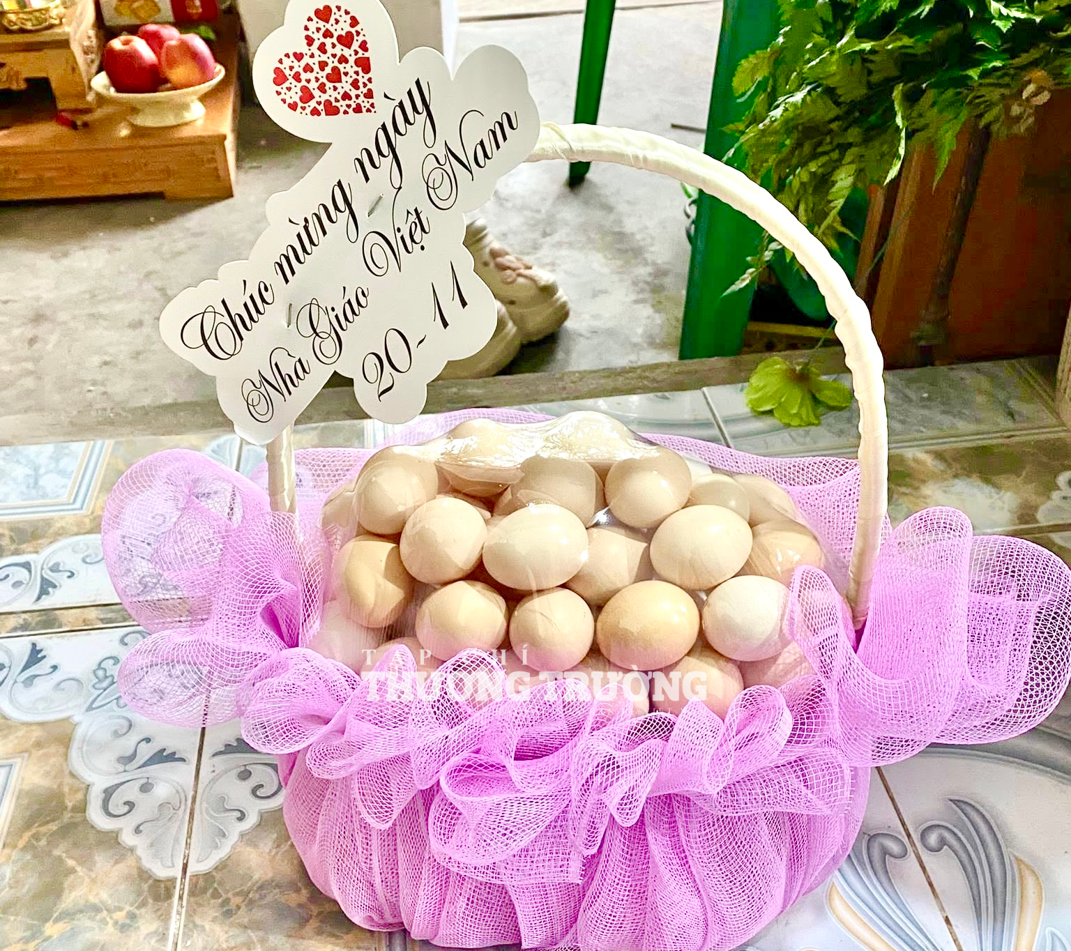 Praktické dárky jsou na vzestupu – nový trend vietnamského Dne učitelů 2011