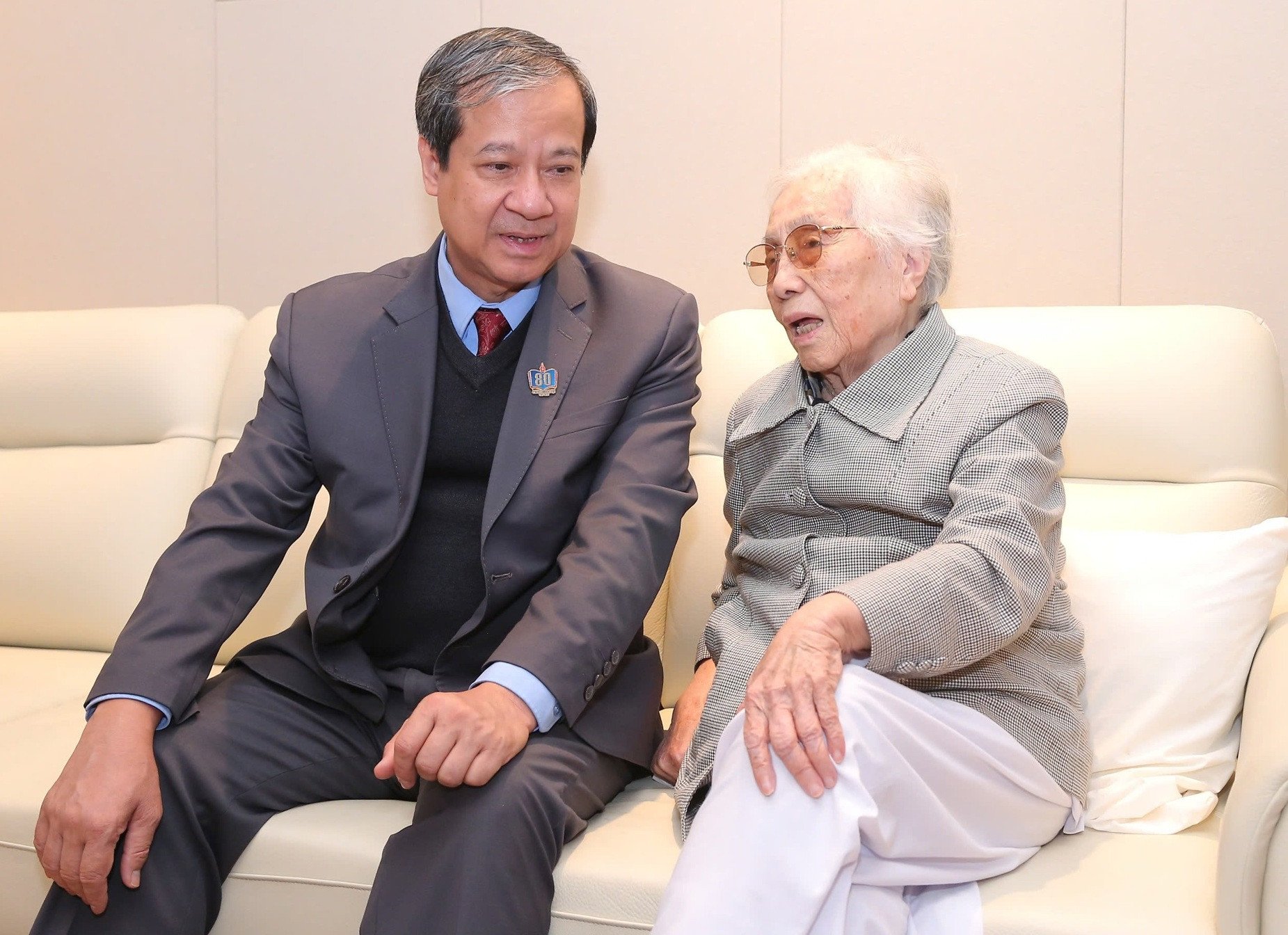 장관, 응우옌티빈 여사 방문 (2).jpg