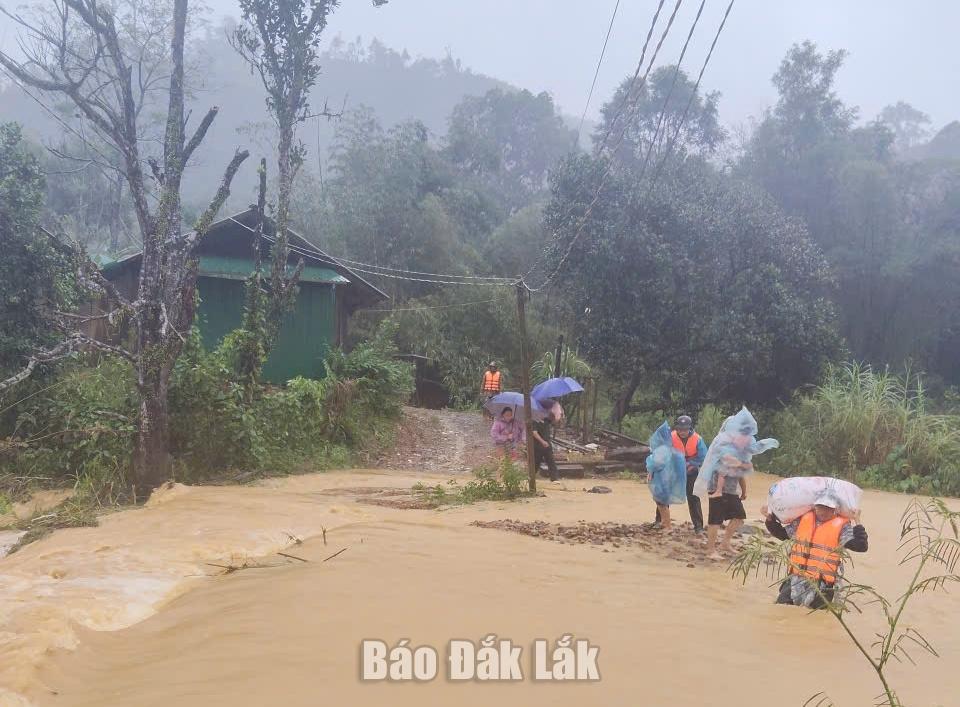 Les autorités de la commune de Cu Mta ont mis les personnes et les biens en sécurité.