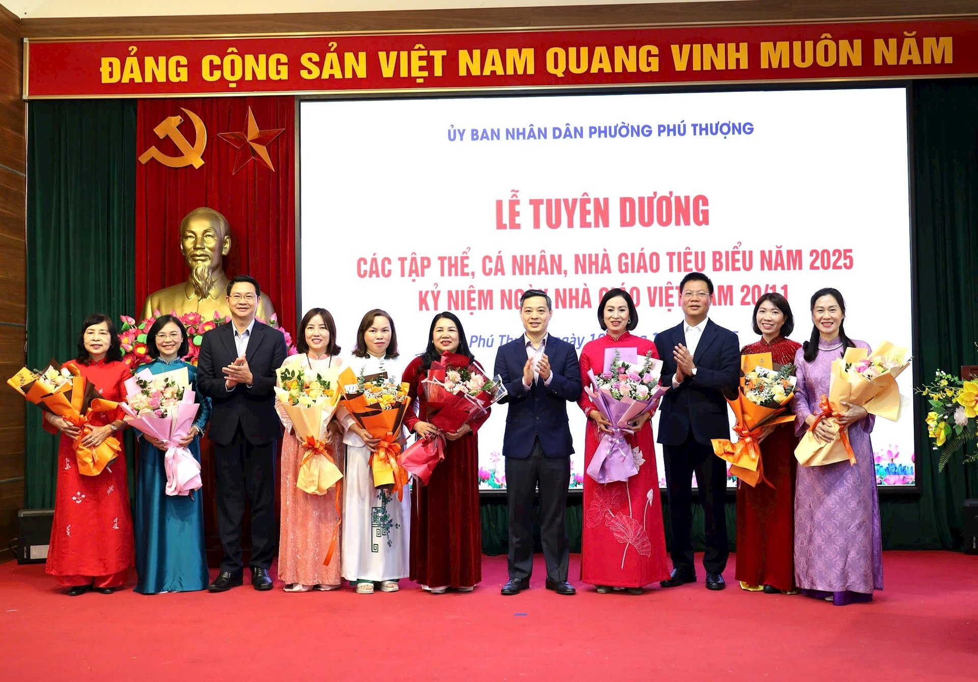 Phường Phú Thượng tuyên dương các điển hình tiên tiến, nhà giáo tiêu biểu năm 2025- Ảnh 2.