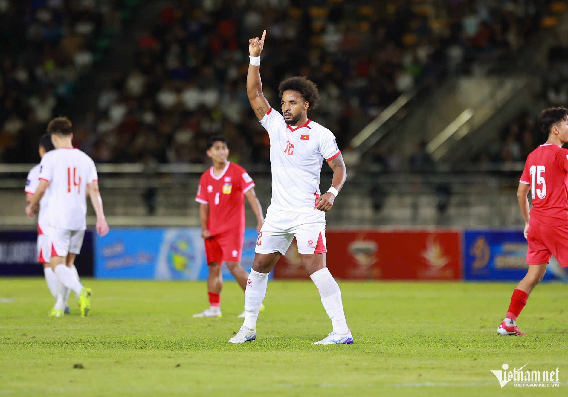 डब्ल्यू-ज़ुआन बेटा तुयेन वियतनाम लाओ 6.jpg