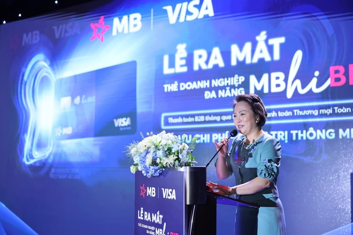 Bà Đặng Tuyết Dung, Giám đốc Visa Việt Nam và Lào chia sẻ tại sự kiện. Ảnh: MB.