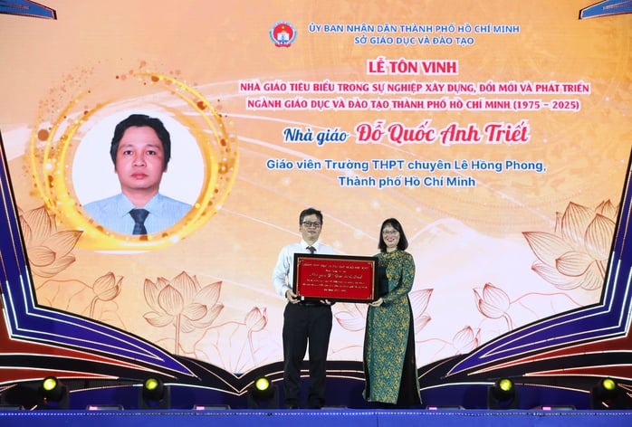 TP HCM: Tôn vinh nhà giáo tiêu biểu trong 50 năm và trao tặng Giải thưởng Võ Trường Toản  - Ảnh 2.