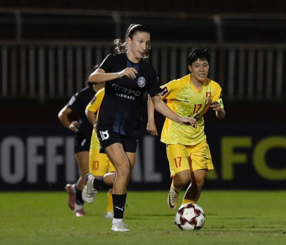 Ho Chi Minh City Women's Club gick in i kvartsfinalen i den asiatiska turneringen med en andraplats i gruppen - foto 1