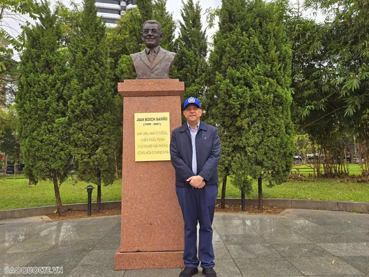 Посол Колумбії: Мир має бути побудований разом з природою Đại sứ Colombia: Hòa bình phải được xây dựng cùng với thiên nhiên