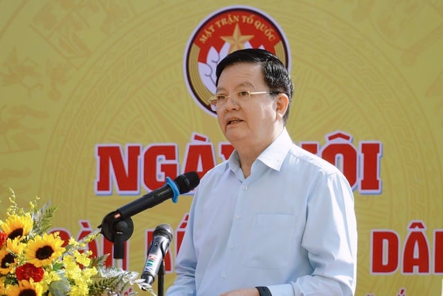 Phó thủ tướng Mai Văn Chính dự Ngày hội Đại đoàn kết toàn dân tộc Khánh Hòa - Ảnh 3.