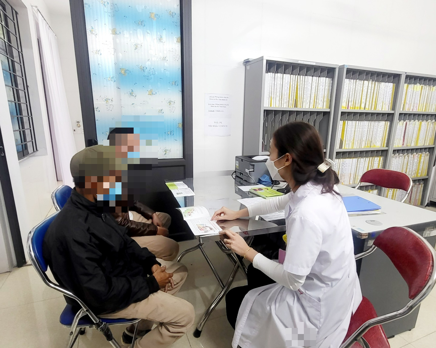 Phòng chống HIV/AIDS tại Ninh Bình, từ chính sách đặc thù đến những chuyển biến về kiểm soát tình hình dịch- Ảnh 4.