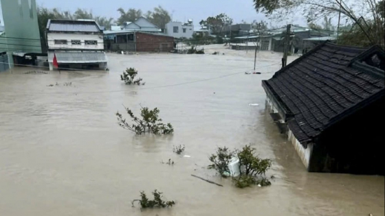 Lũ sông Ba vượt lũ lịch sử hơn 1m, nhiều sông trên báo động 3