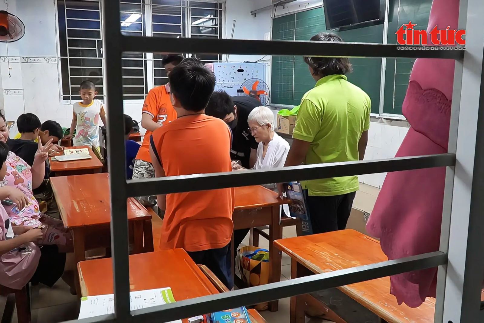 Підпис до фотографії