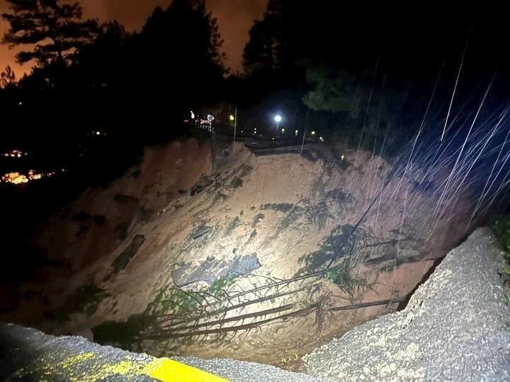 xe khach 45 cho thoat hiem trong gang tac tren Deo mimosa hinh anh 2