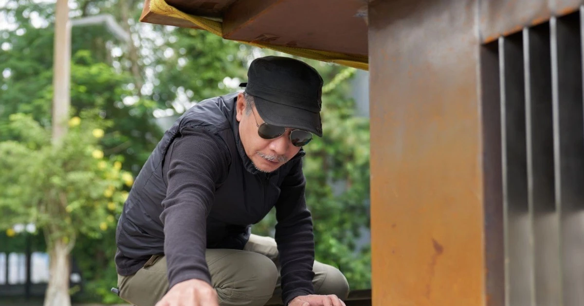 Nhà điêu khắc Đào Châu Hải và nỗi cô đơn của Thép