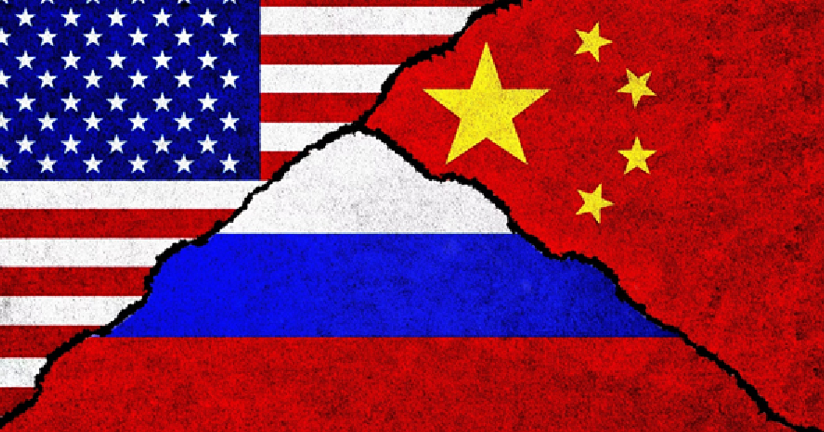 Bàn cờ thế giới và tam giác chiến lược đang đổi hình?