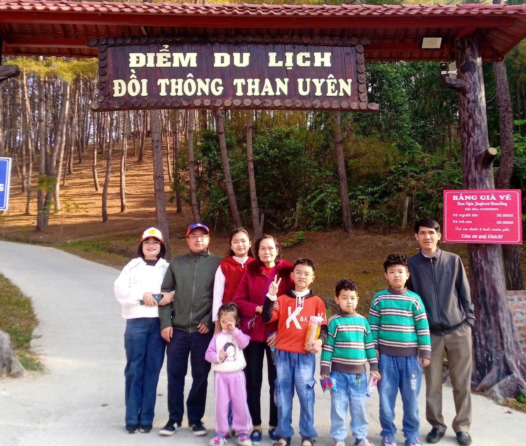 Một điểm đến mới được “gọi tên”: Đồi thông Than Uyên được công nhận điểm du lịch