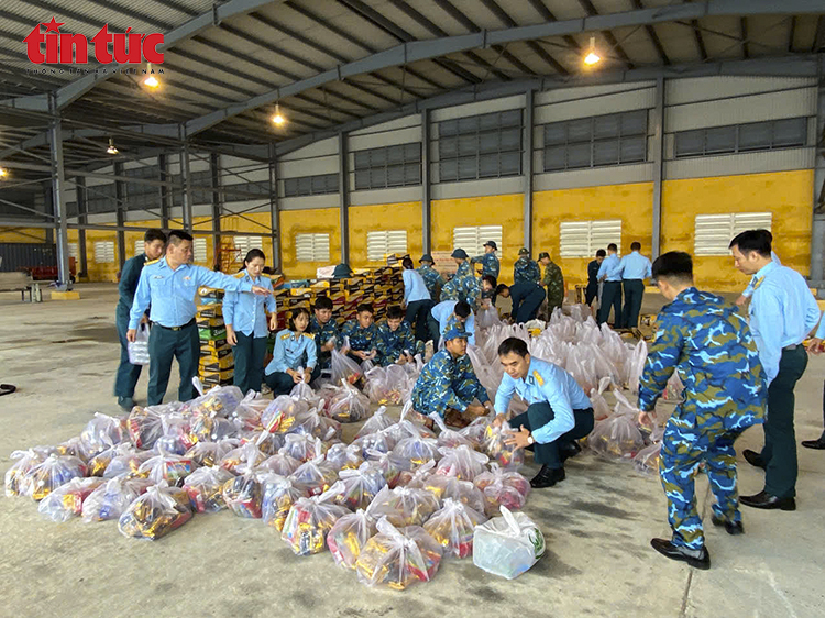 Подпись к фотографии