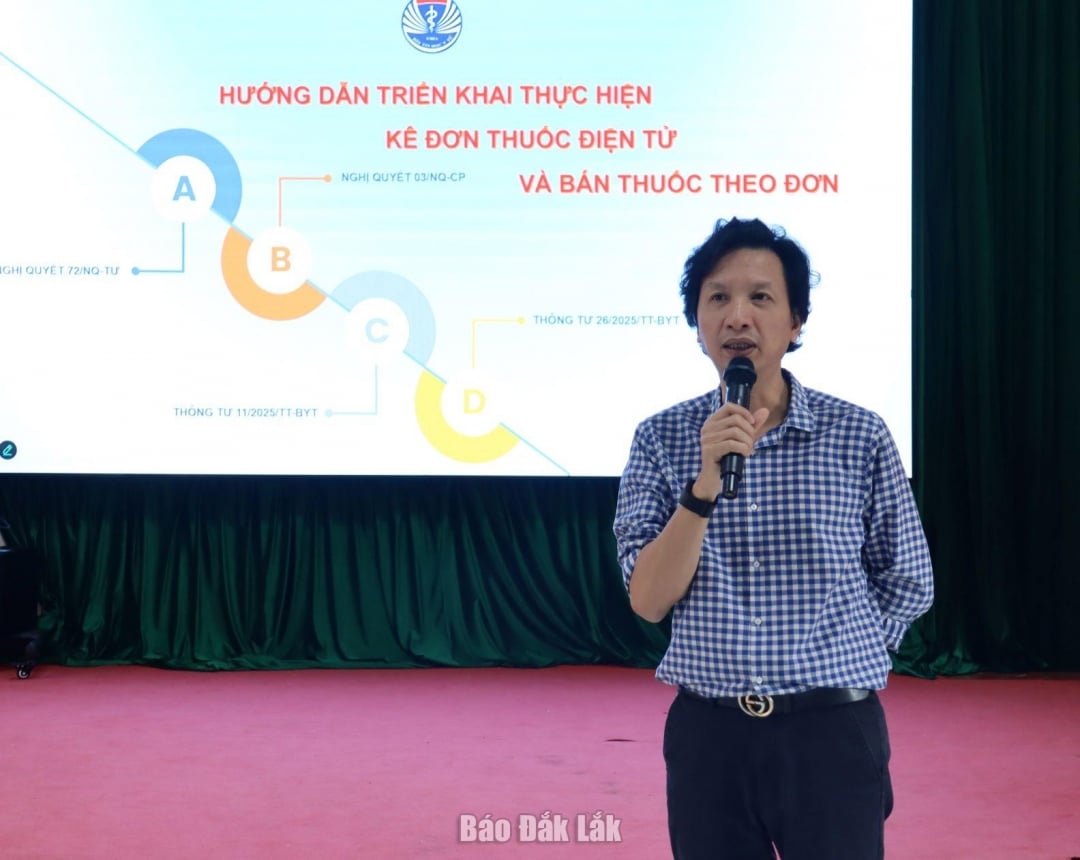 Mester Nguyen Huu Trong, generalsekretær i Vietnams forening for medisinsk informatikk, delte