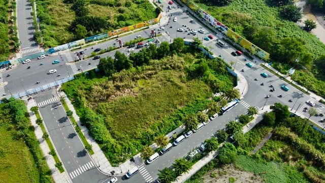 - រូបថត ៦. - Ảnh 6.