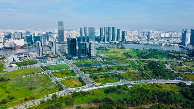 - រូបថត ១០. - Ảnh 10.