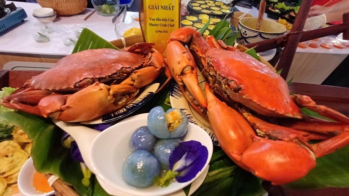 CLIP: Những món ăn hấp dẫn từ đặc sản cua Cà Mau - Ảnh 2.