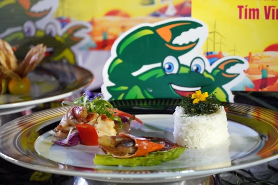 CLIP: Những món ăn hấp dẫn từ đặc sản cua Cà Mau - Ảnh 9.