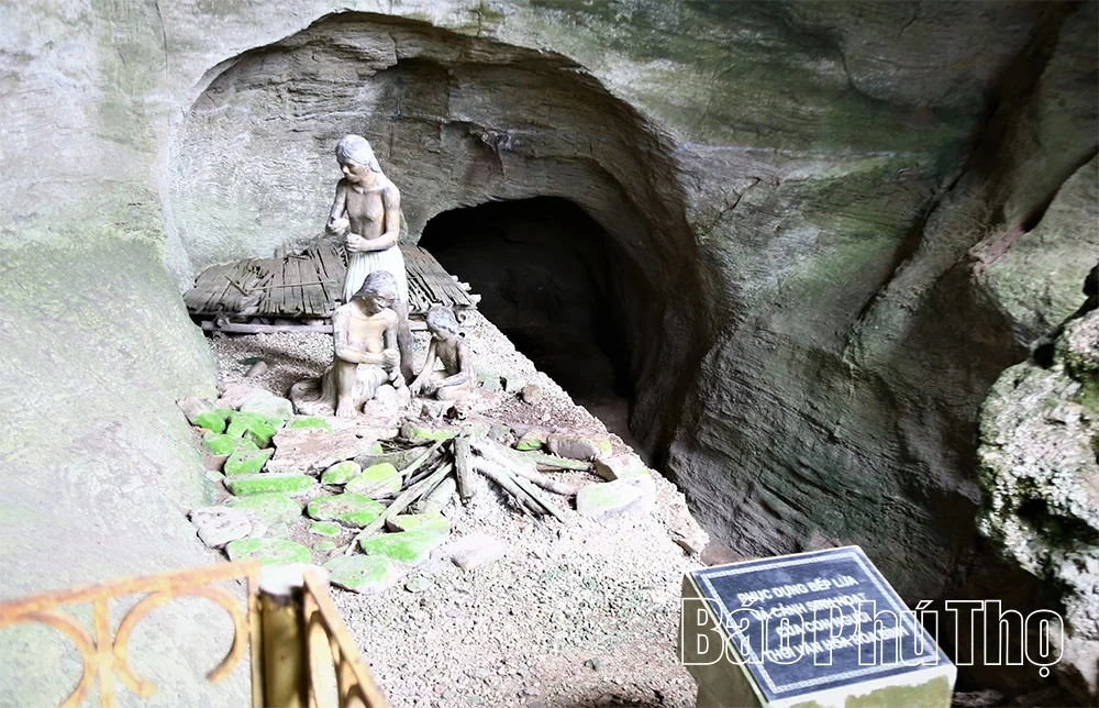 រៀបចំផែនការអភិរក្ស ស្ដារ និងជួសជុលសារីរិកធាតុជាតិពិសេស Hang Xom Trai និង Mai Da Lang Vanh