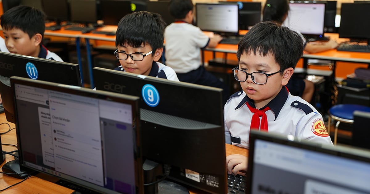 Ngày Nhà giáo: Kết nối cảm xúc giữa thầy - trò là điều sâu sắc nhất