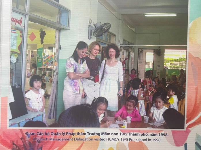 50 năm ngành GD-ĐT TP HCM: Xúc động trào dâng qua những bức hình đen- trắng  - Ảnh 12.