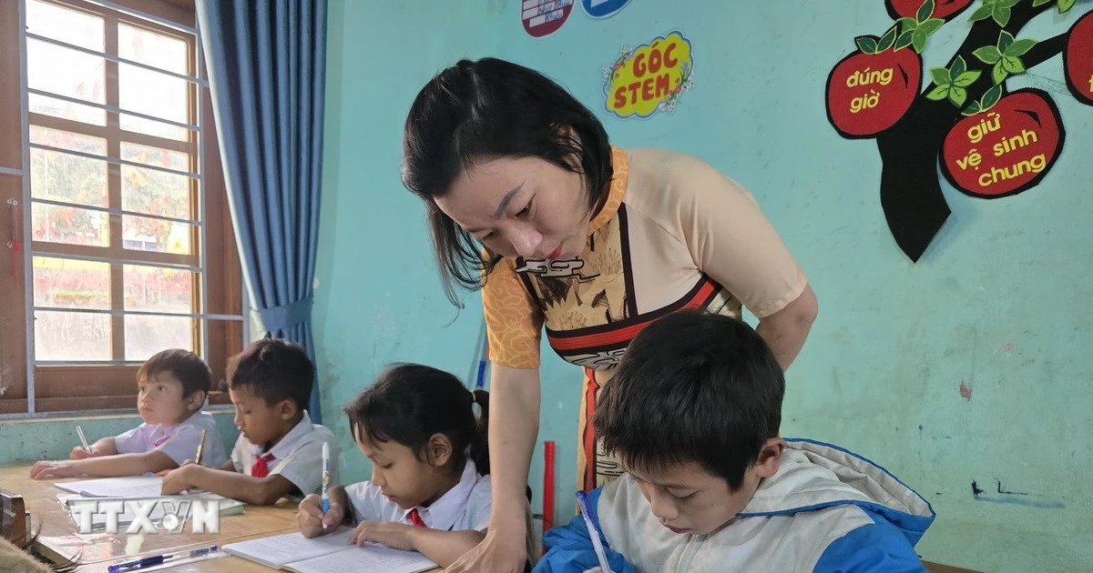 Vấn đề tuyển dụng giáo viên làm "nóng" nghị trường Quốc hội