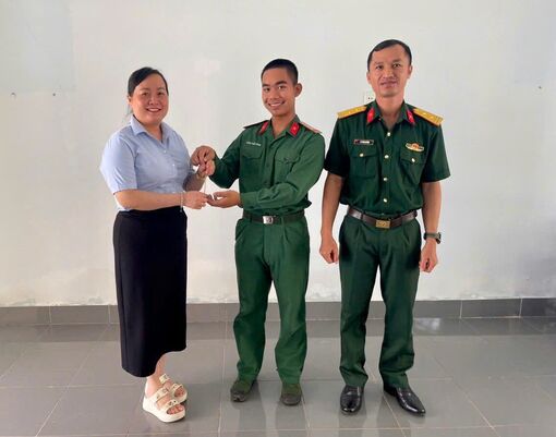 Hành động đẹp của người lính Cụ Hồ