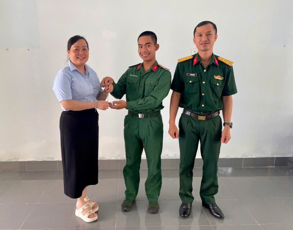 Aksi-aksi indah para prajurit Paman Ho