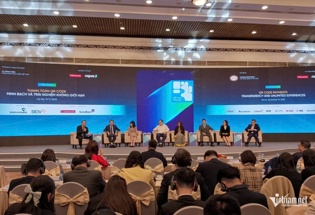 W-cashless payment.jpg