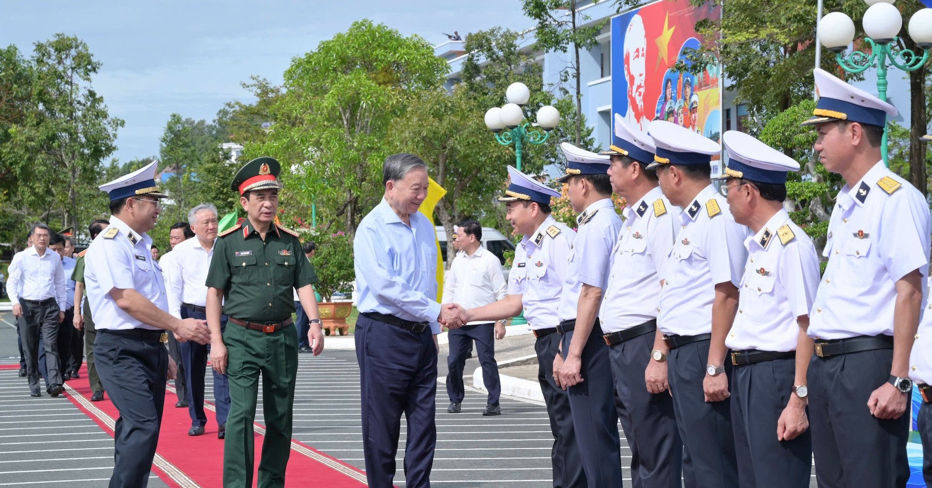 Tập trung mọi nguồn lực xây dựng Hải quân, Cảnh sát biển tiến thẳng lên hiện đại