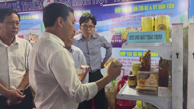 Khai mạc Hội chợ Xúc tiến Thương mại khu vực miền Nam 2025- Ảnh 4.