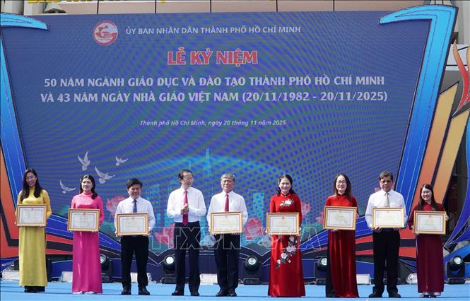 ចំណងជើងរូបថត