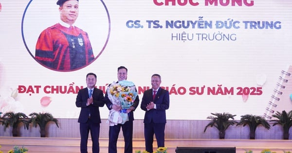 Trường ĐH Ngân hàng TP HCM có thêm 12 giáo sư, phó giáo sư