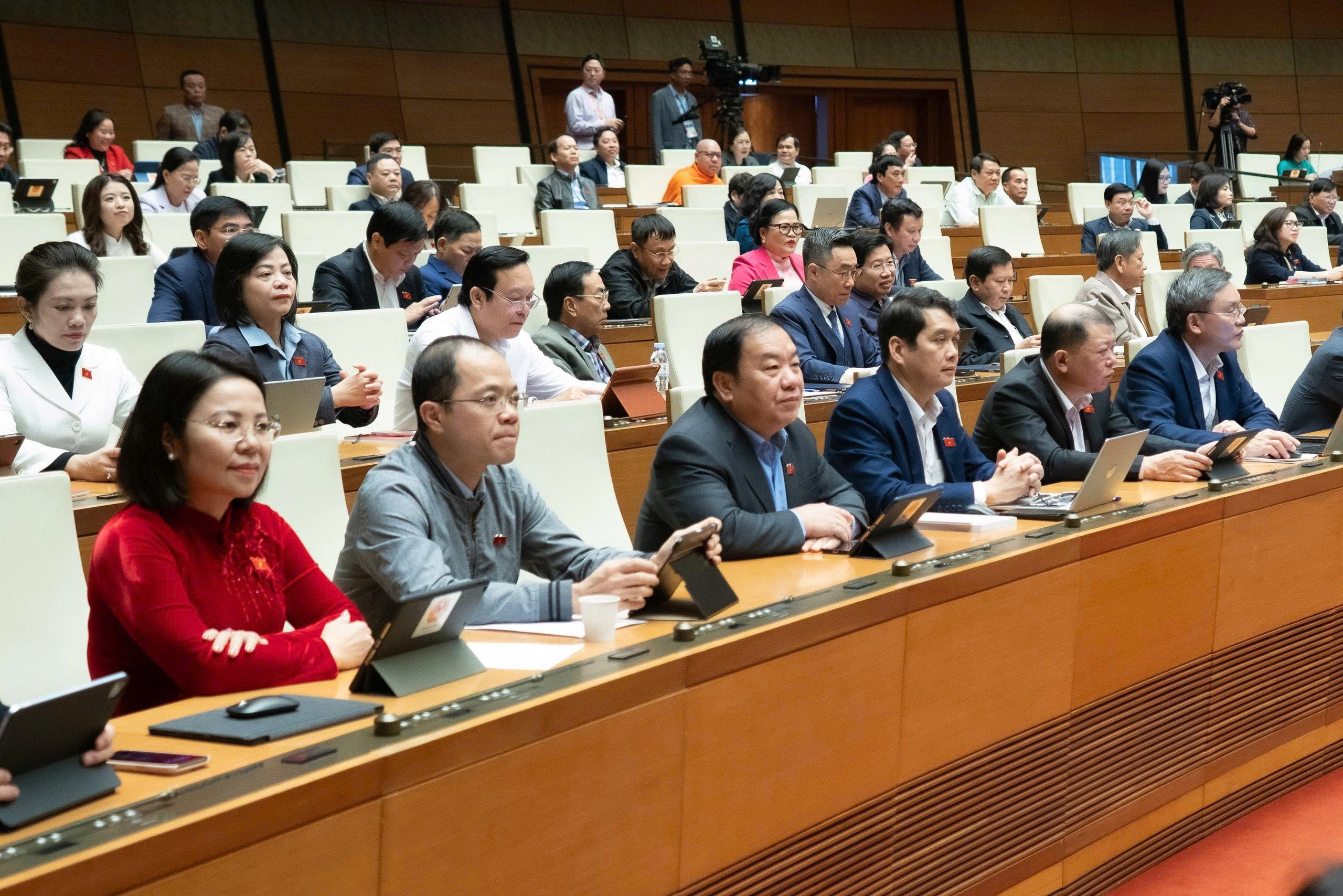 Đề xuất phát hành sách giáo khoa điện tử đối với một số loại sách phù hợp- Ảnh 3.