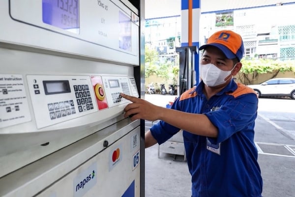 Xăng dầu giảm giá