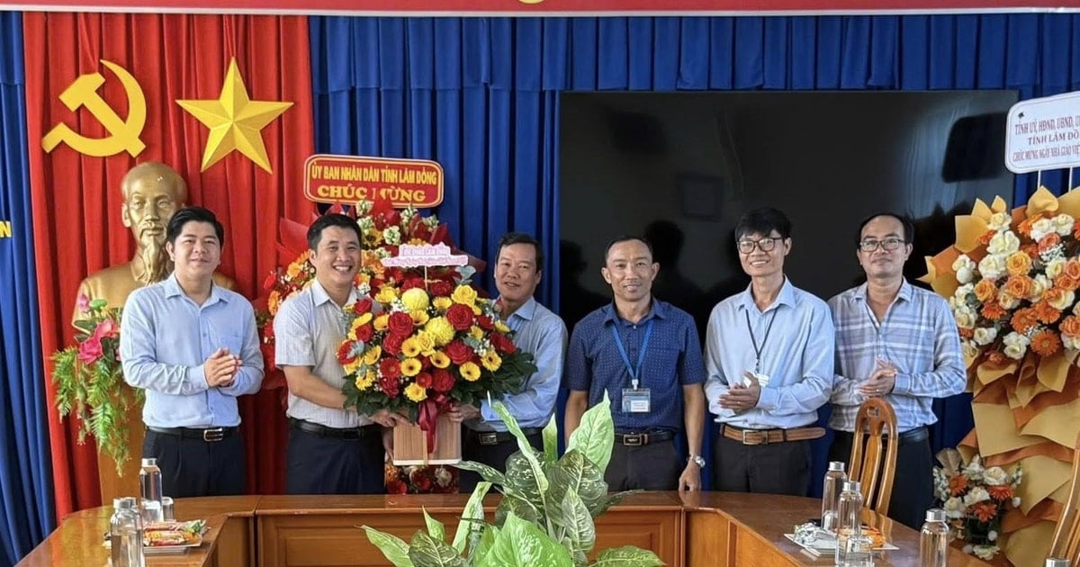 Thường trực Tỉnh đoàn Lâm Đồng chúc mừng Ngày nhà giáo Việt Nam 20/11