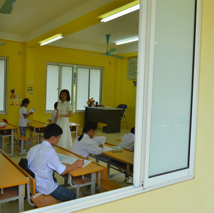 Cô giáo gần 20 năm chở những chuyến đò đặc biệt- Ảnh 1.