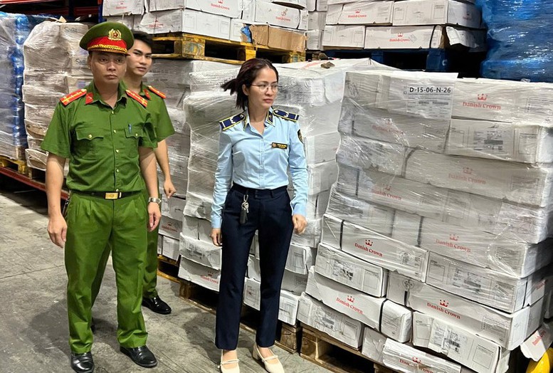 Hanoi distrugge 15 tonnellate di ossa di maiale scadute - Foto 1.