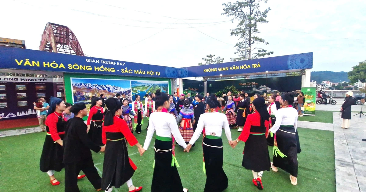 Lan tỏa giá trị văn hóa các dân tộc Lào Cai tại Festival sông Hồng năm 2025