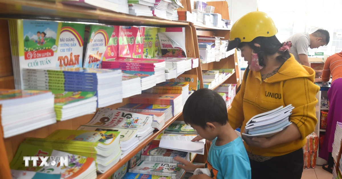 Đại biểu Quốc hội đề nghị cấp miễn phí sách giáo khoa ngay từ năm học tới