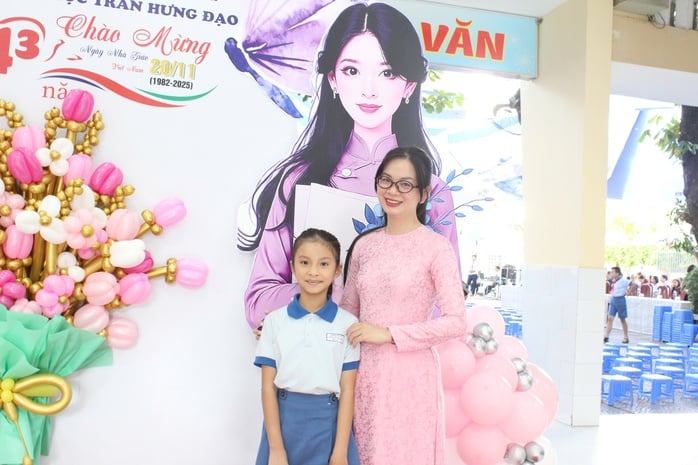 Rạng ngời ánh mắt cô, trò ngày Nhà giáo Việt Nam  - Ảnh 4.