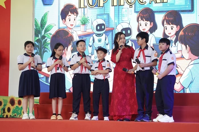 Rạng ngời ánh mắt cô, trò ngày Nhà giáo Việt Nam  - Ảnh 6.