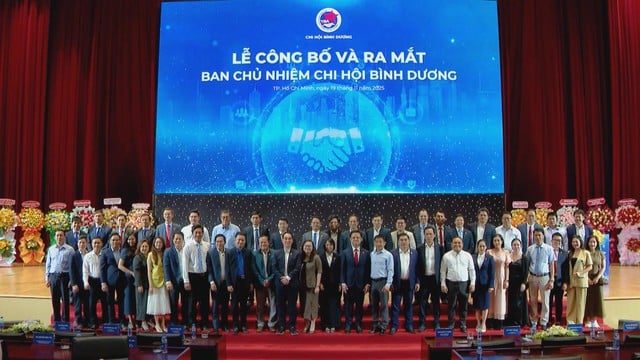 Vươn khơi - Ngày 20/11/2025 | TP. Hồ Chí Minh: “Cửa ngõ” kết nối quốc tế qua trung tâm tài chính mới- Ảnh 2.